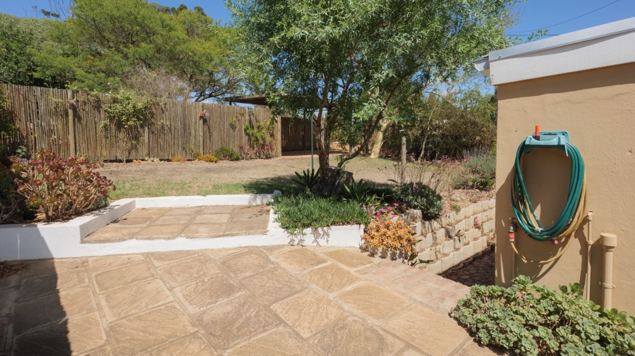 2 Bedroom Property for Sale in Napier Western Cape